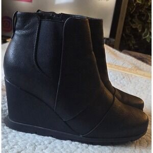 Vintage 7 Eight Black Wedge Chelsea Ankle Boots Size 9.5M Faux Leather**